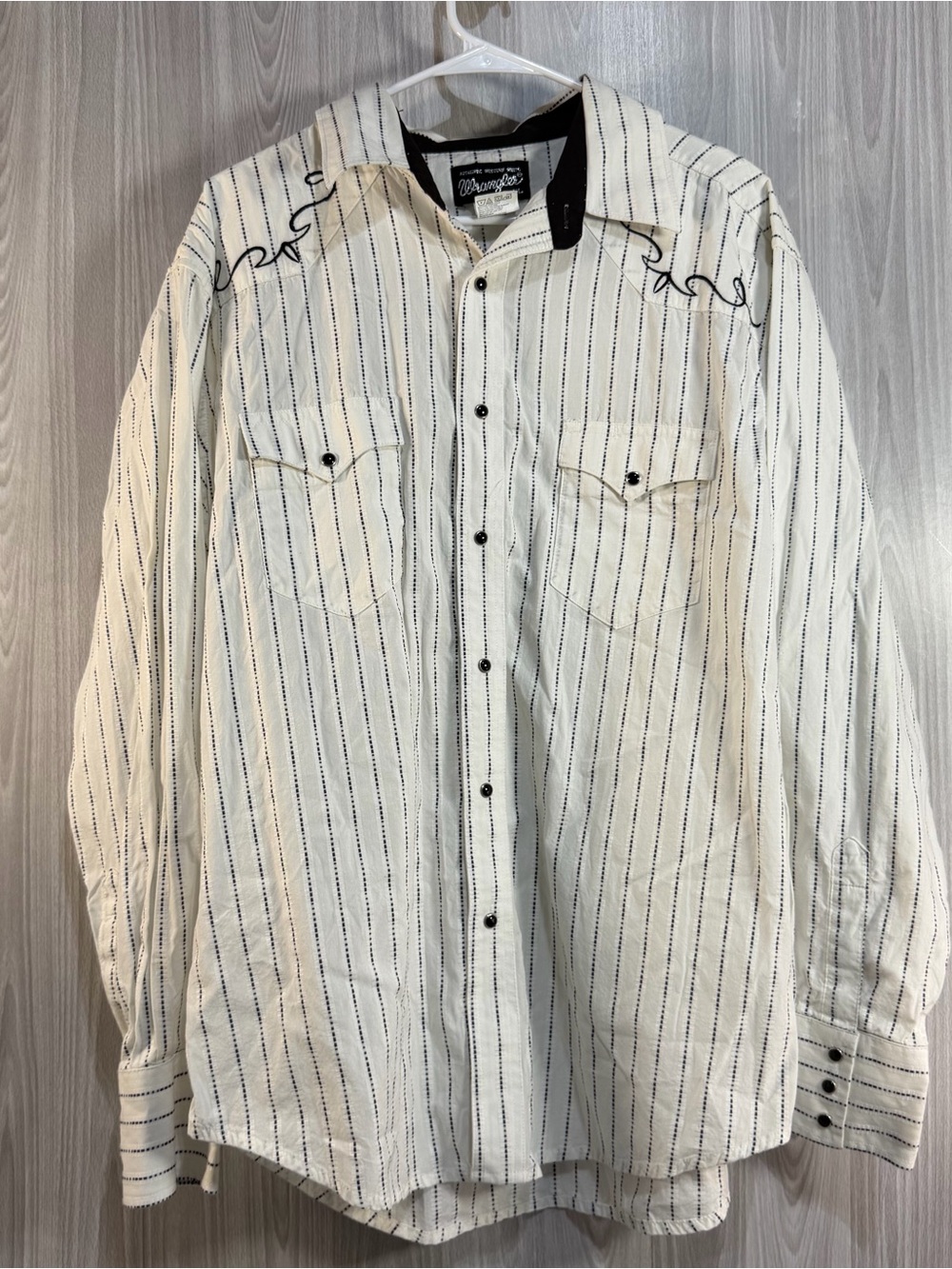 Wrangler White Western Shirt Black Pearl Snap Long Sleeve Black Embroidery Sz XL